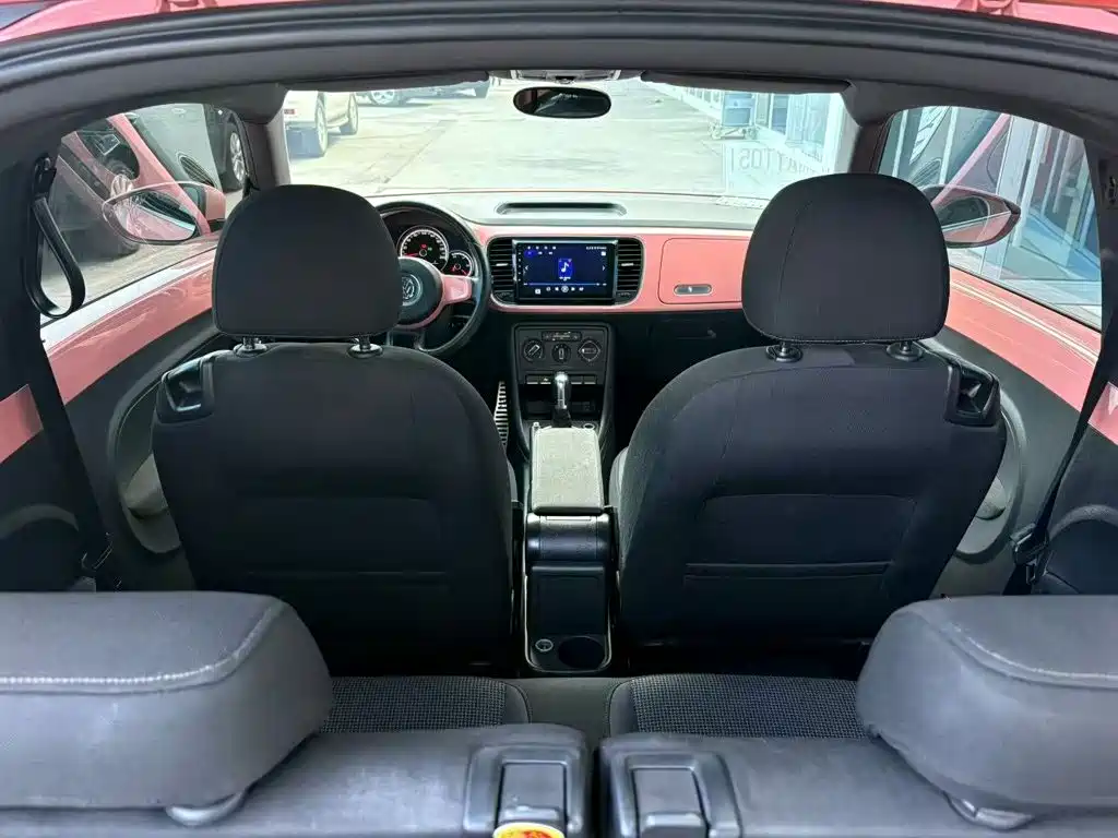 Volkswagen Beetle 2014