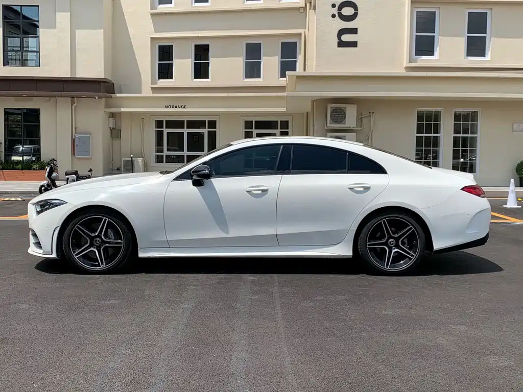 Mercedes-Benz CLS 2020 — фото 7