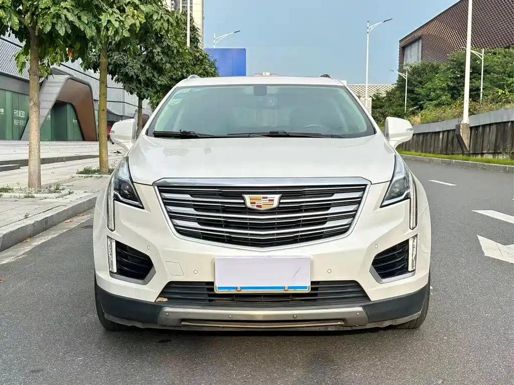 Cadillac XT5 2018 — фото 2