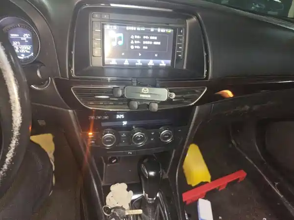 Mazda Atenza 2016