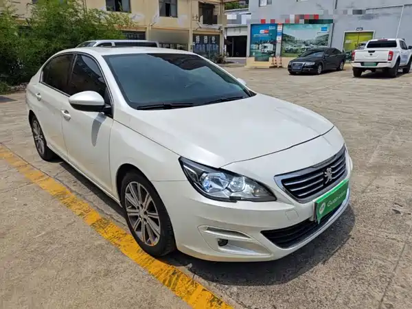 Peugeot 408 2015