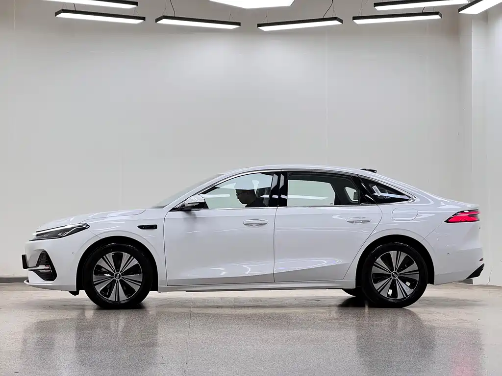Geely Galaxy A7 EM 2026 — фото 4