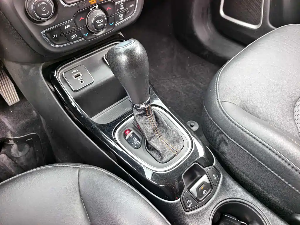Jeep Compass 2020 — фото 6
