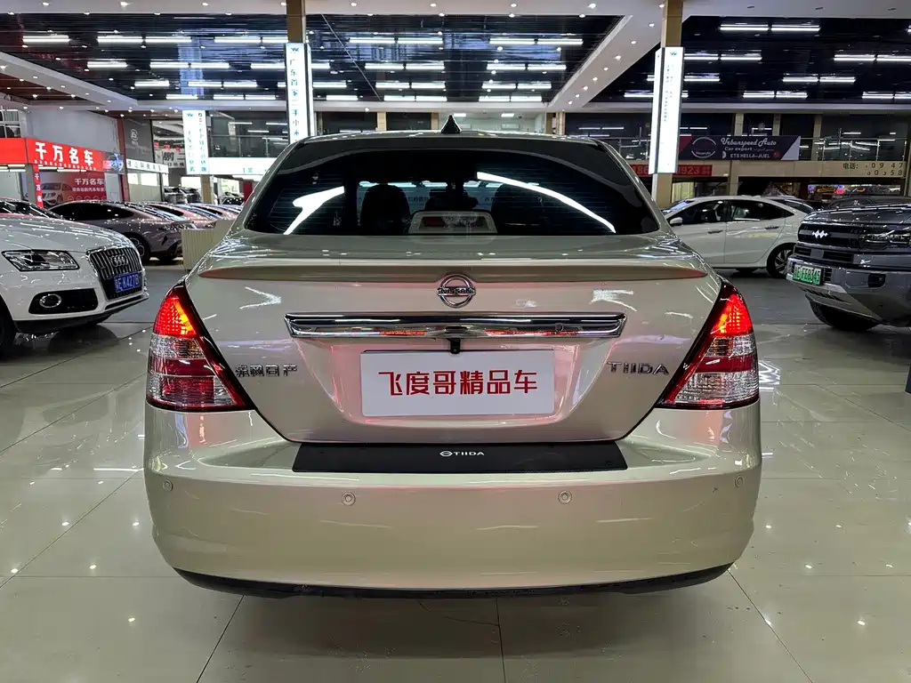 Nissan Tiida 2009