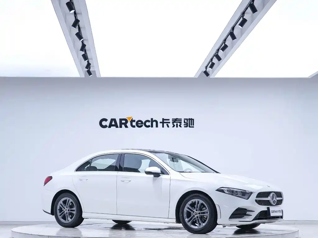 Mercedes-Benz A-Class 2021 — фото 7