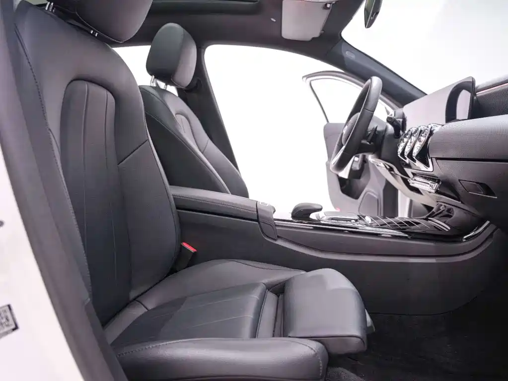 Mercedes-Benz A-Class 2021 — фото 26