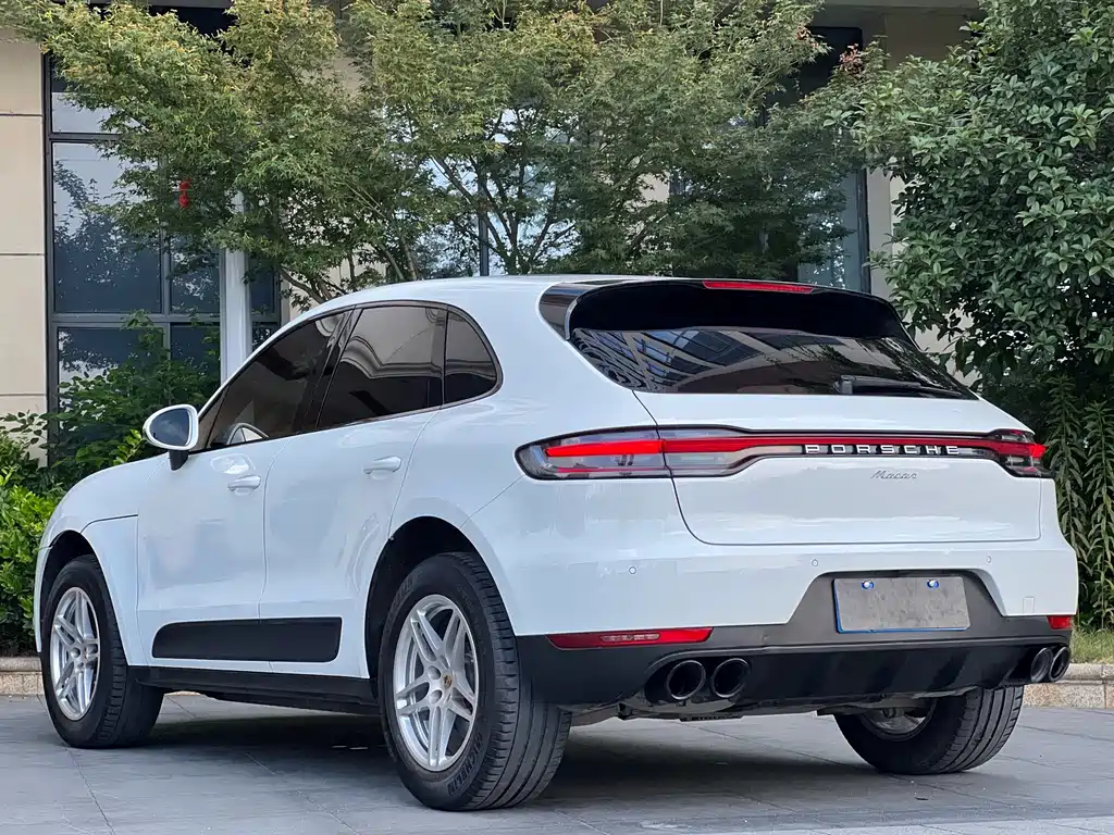 Porsche Macan 2019 — фото 9