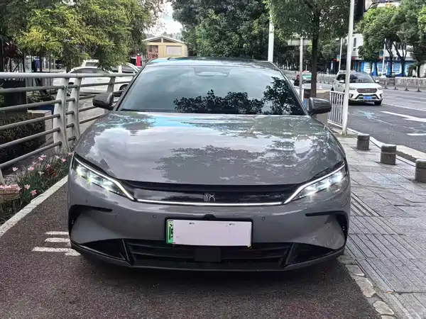 BYD Han 2025