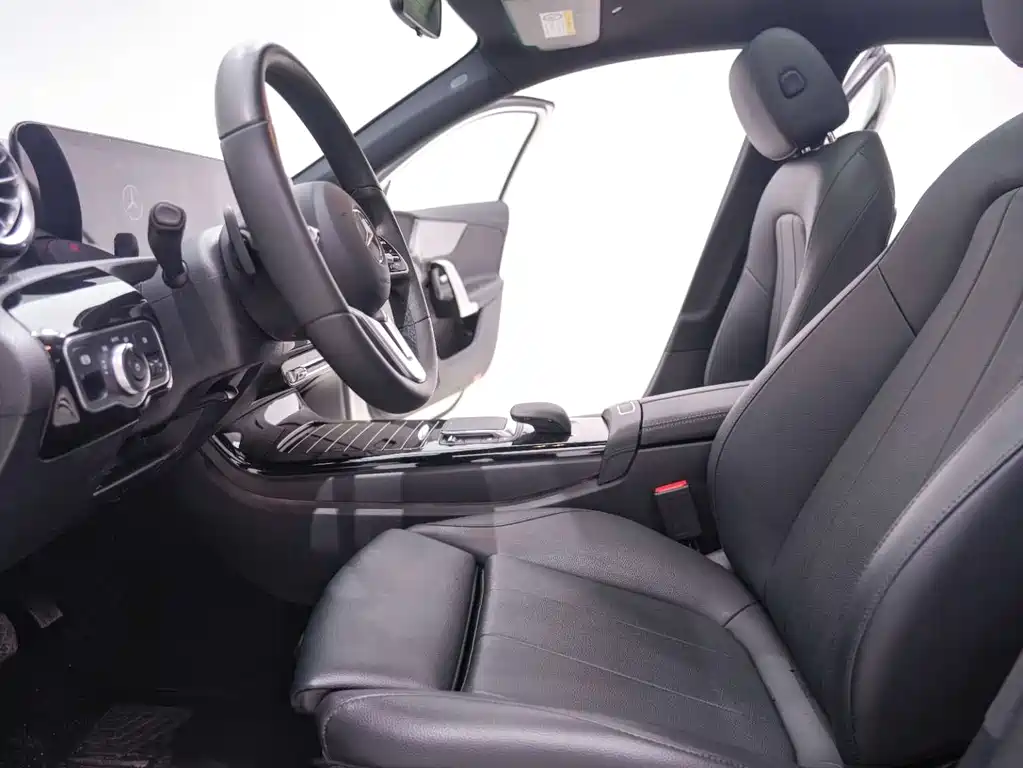 Mercedes-Benz A-Class 2021 — фото 22