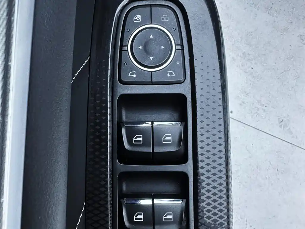 Haval M6 2021 — фото 16