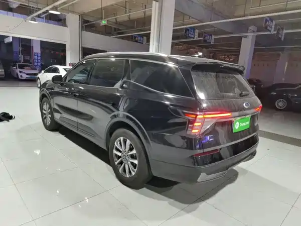 Ford Edge 2024