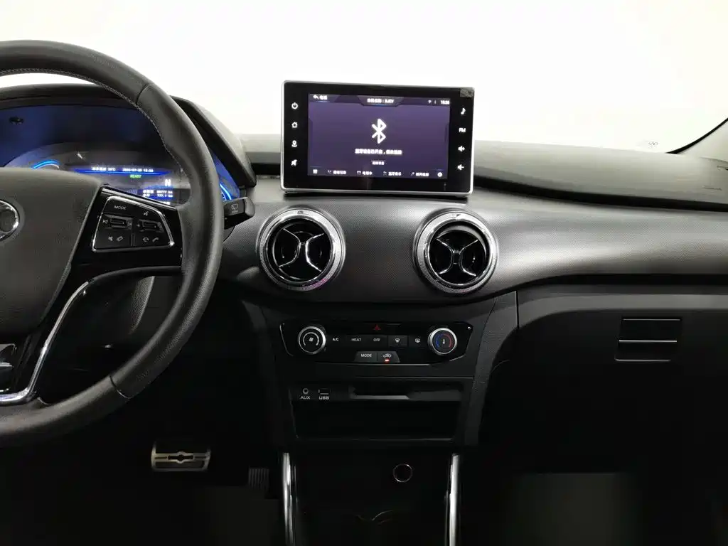 BAIC New Energy EC5 2021 — фото 12