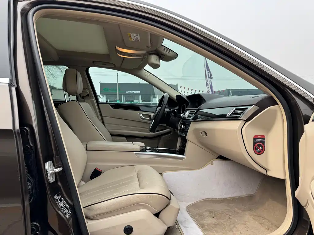 Mercedes-Benz E-Class 2015 — фото 22