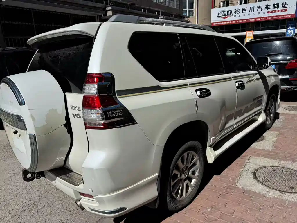 Toyota Prado 2017 — фото 2