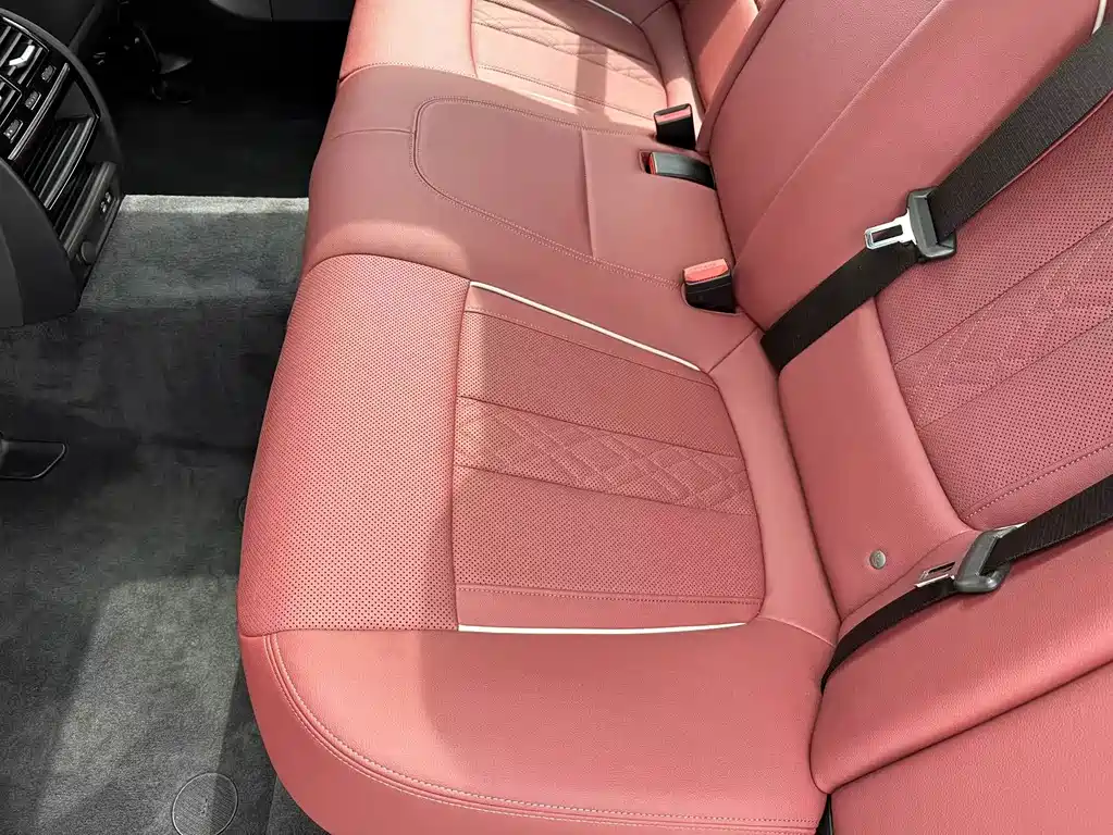 BMW 5 Series 2021 — фото 17