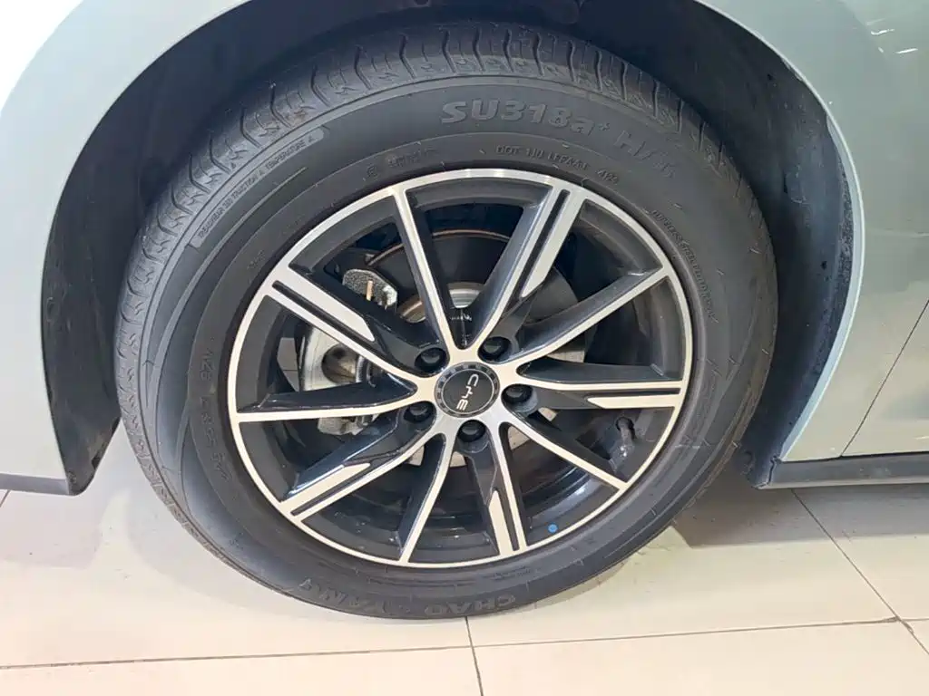 BYD Seal 06 2025 — фото 23