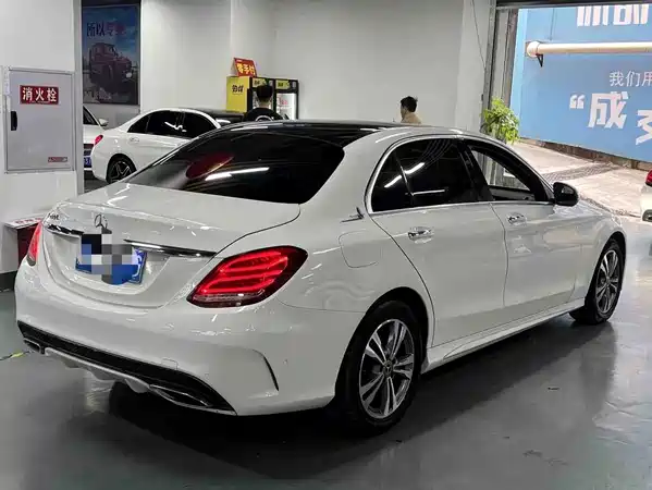 Mercedes-Benz C-Class 2018