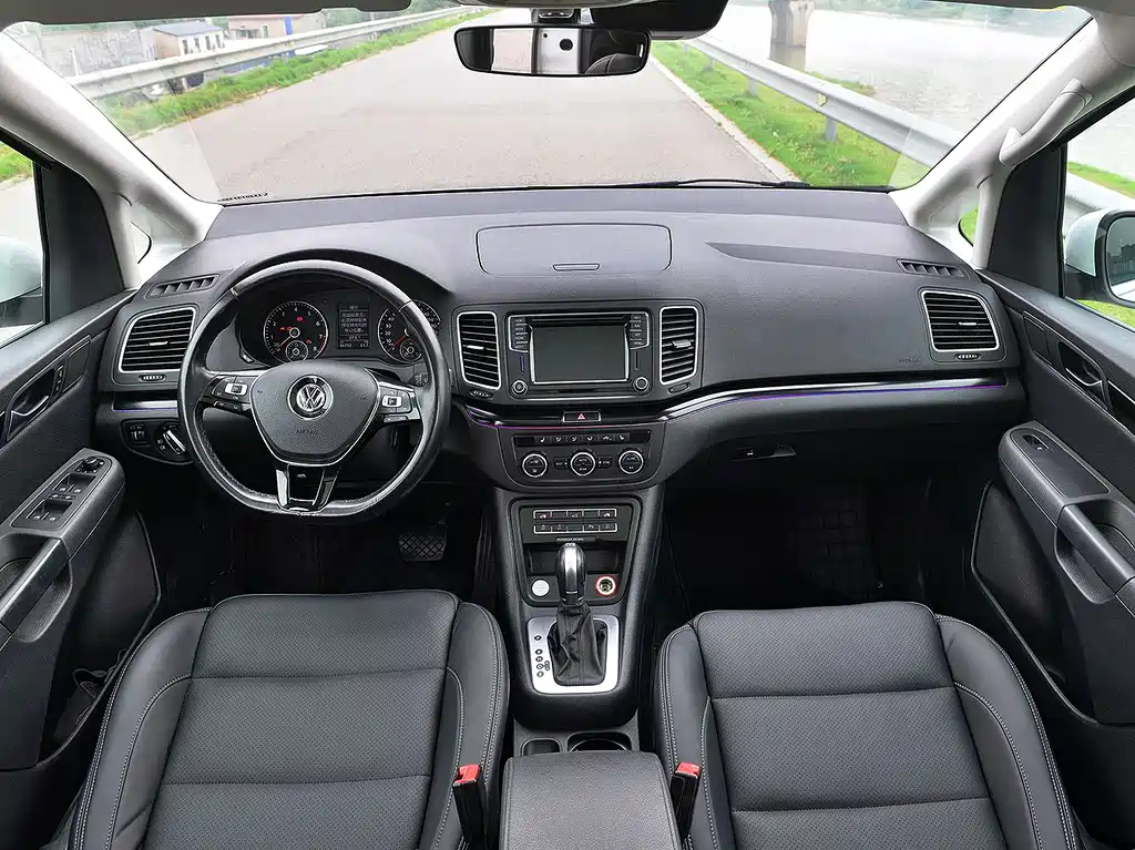 Volkswagen Sharan 2019 — фото 12