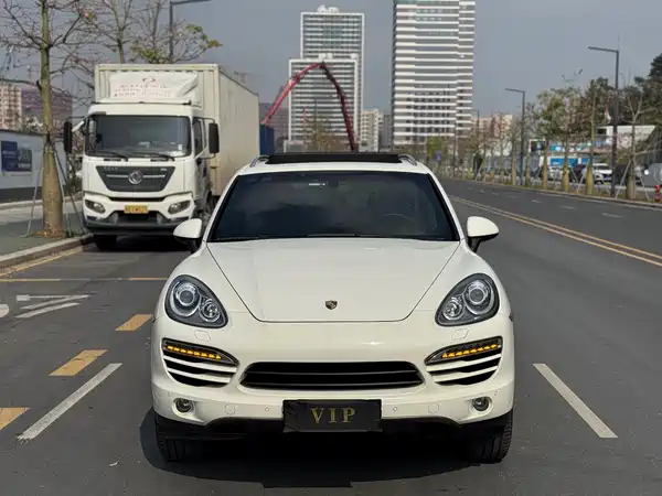 Porsche Cayenne 2011