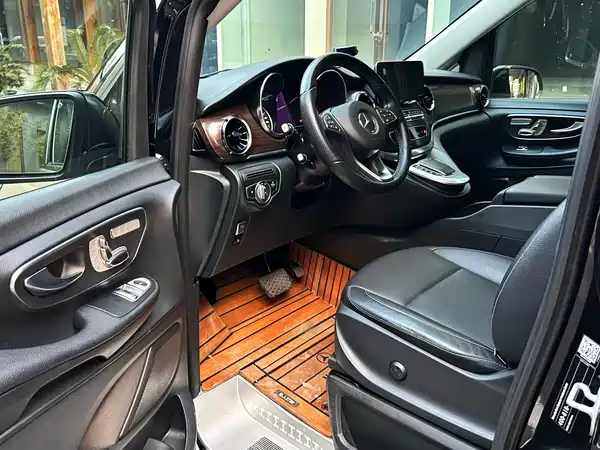 Mercedes-Benz V-Class 2021