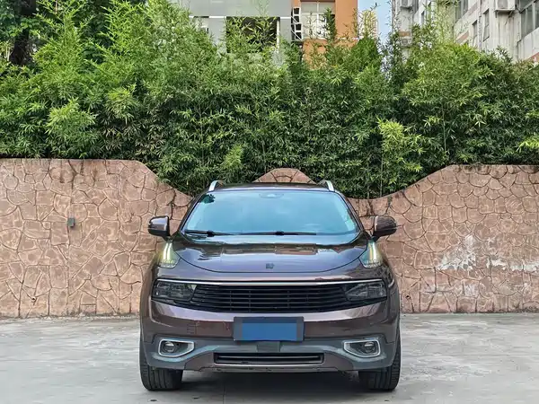 Lynk & Co 01 2019