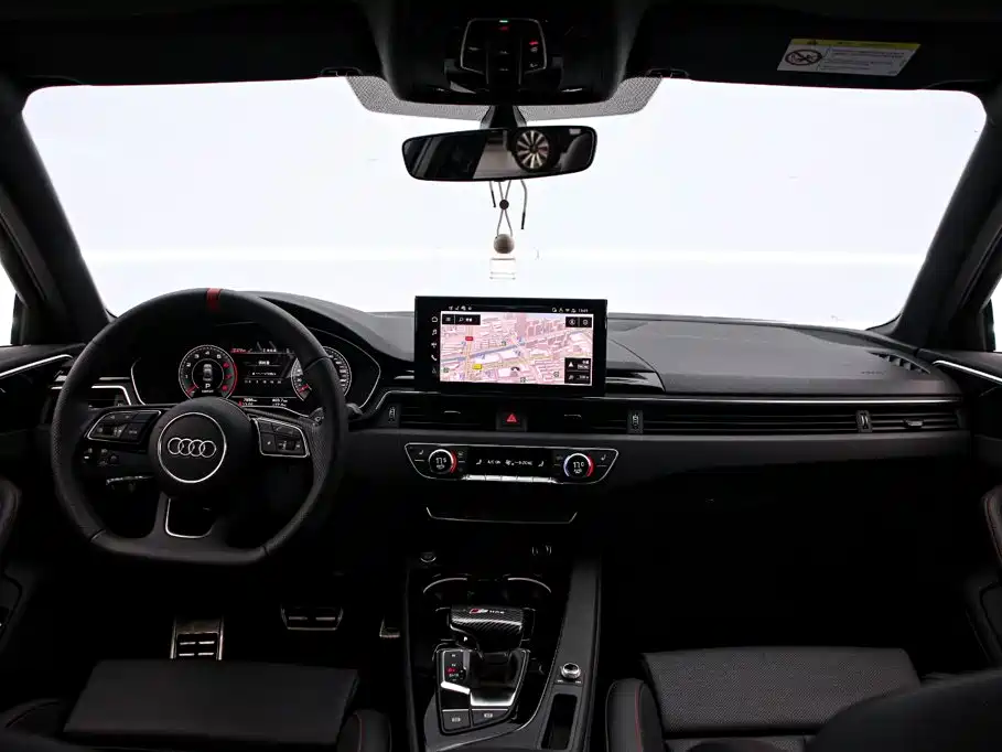Audi A4L 2025