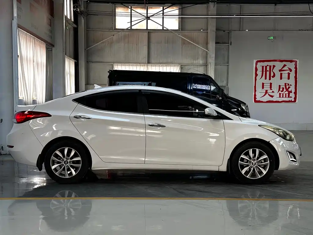 Hyundai Elantra Langdong 2016