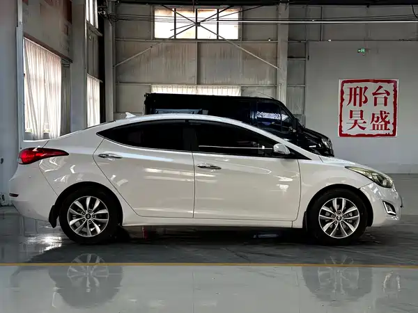 Hyundai Elantra Langdong 2016