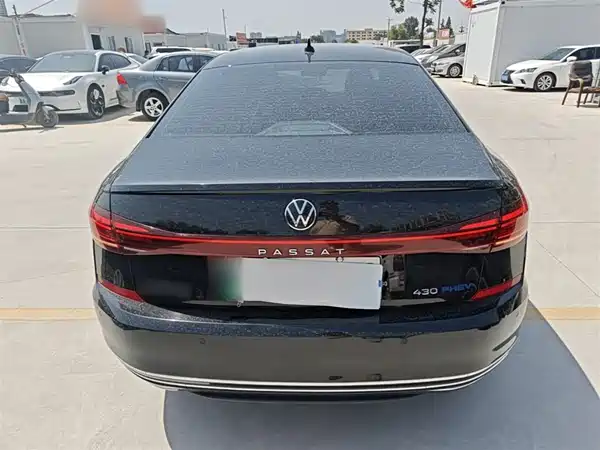 Volkswagen Passat Plug-In Hybrid 2022