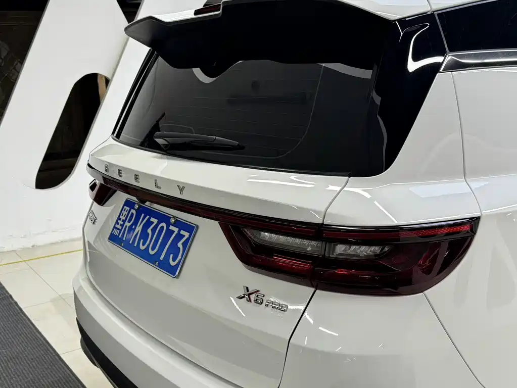 Geely Vision X6 2022 — фото 12