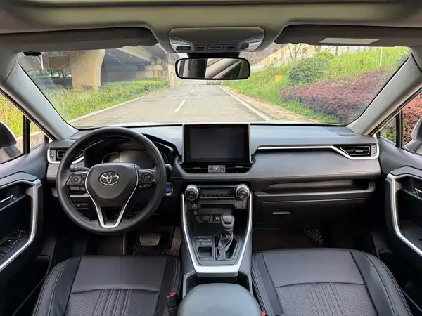 Toyota RAV4 2023