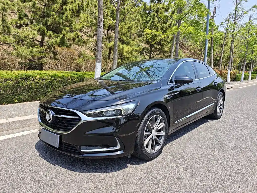 Buick LaCrosse 2021 — фото 1