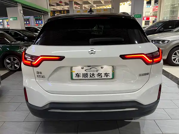 NIO ES6 2021
