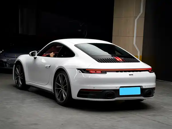 Porsche 911 2023