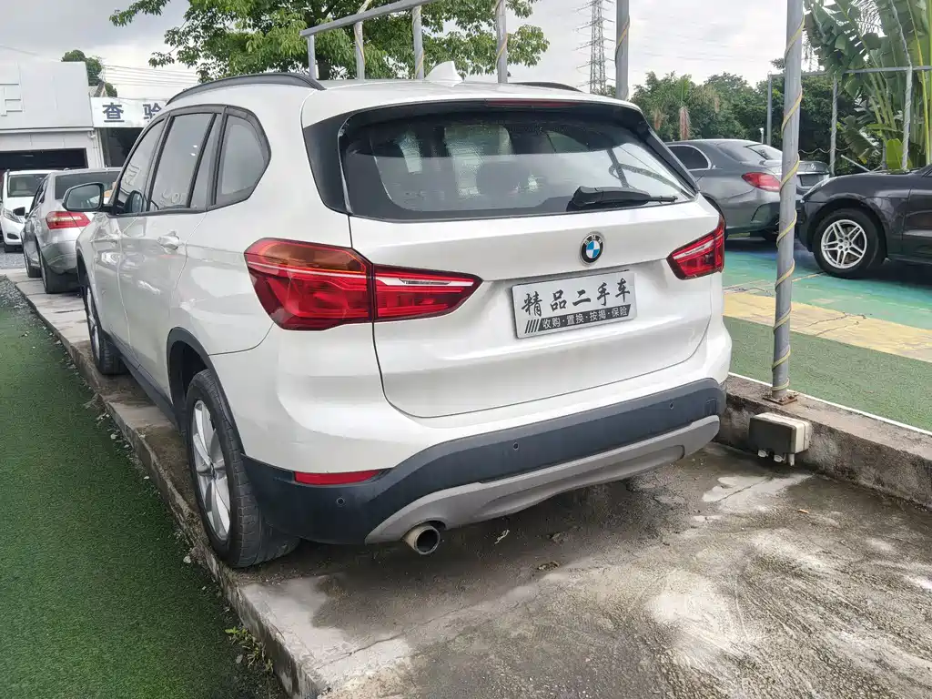 BMW X1 2018 — фото 3