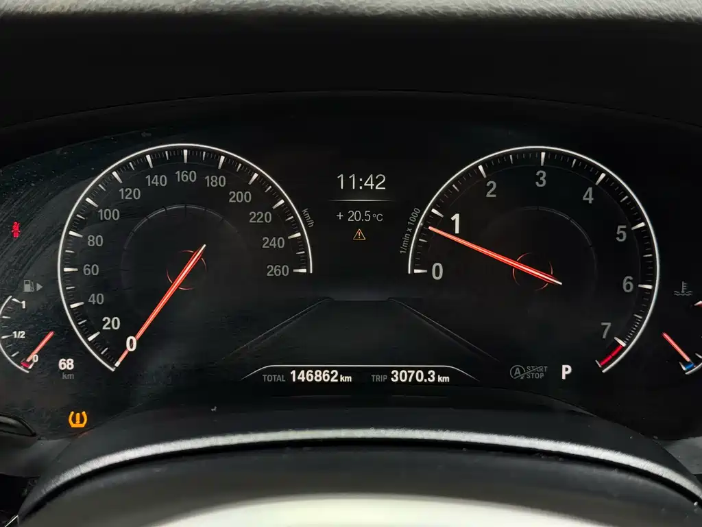 BMW 5 Series 2020 — фото 12
