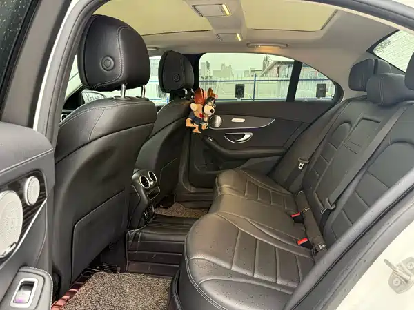 Mercedes-Benz C-Class 2021