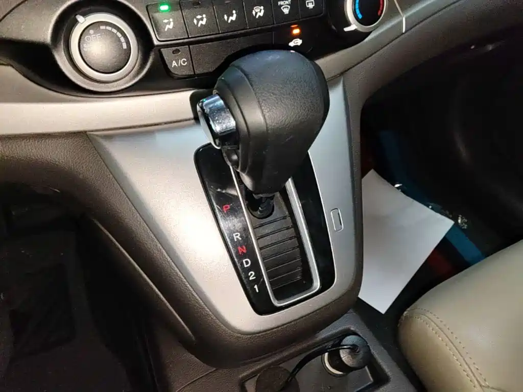 Honda CR-V 2015 — фото 10