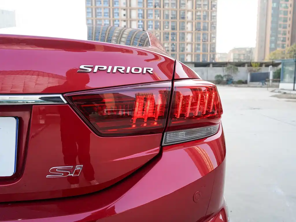 Honda Spirior 2015 — фото 8
