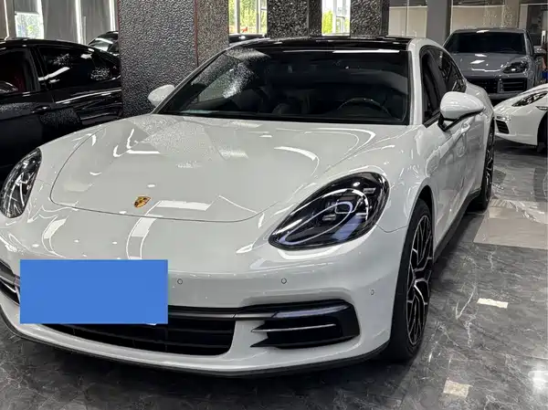 Porsche Panamera 2019