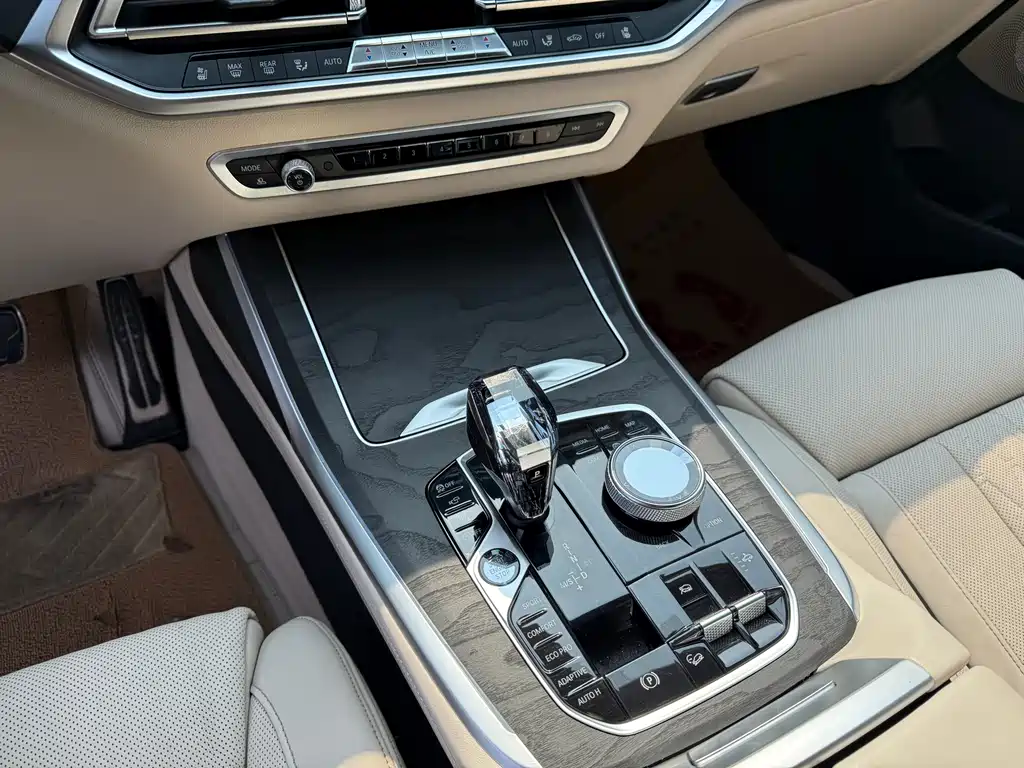 BMW X7 2019 — фото 10