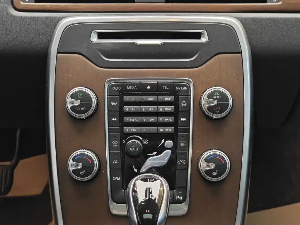 Volvo S80L 2015 — фото 17