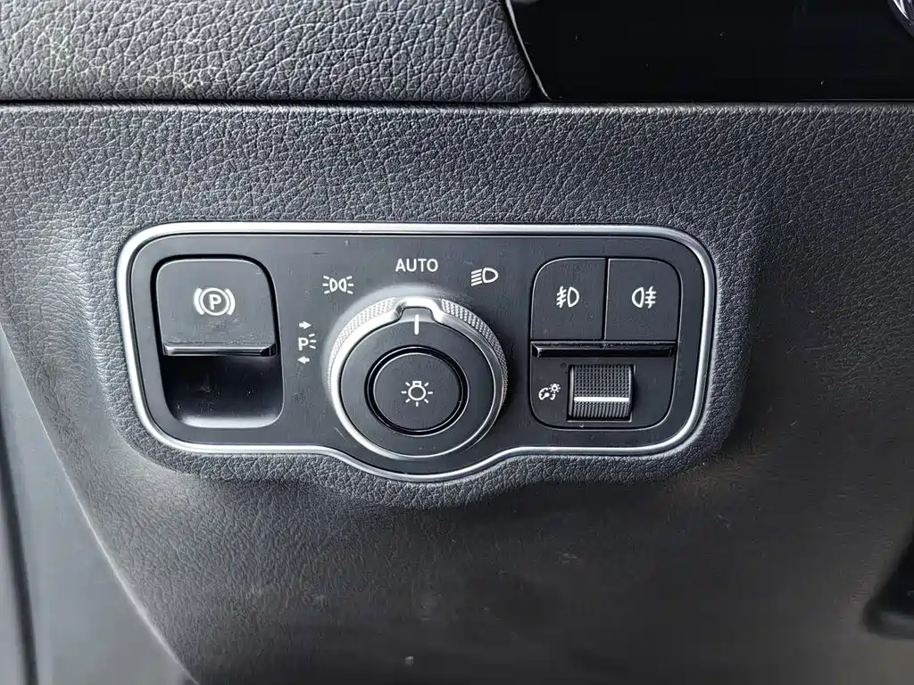 Mercedes-Benz GLA 2021 — фото 21