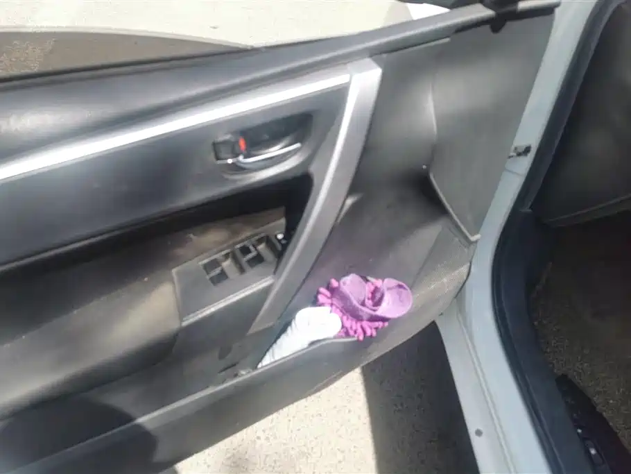 Toyota Corolla 2015