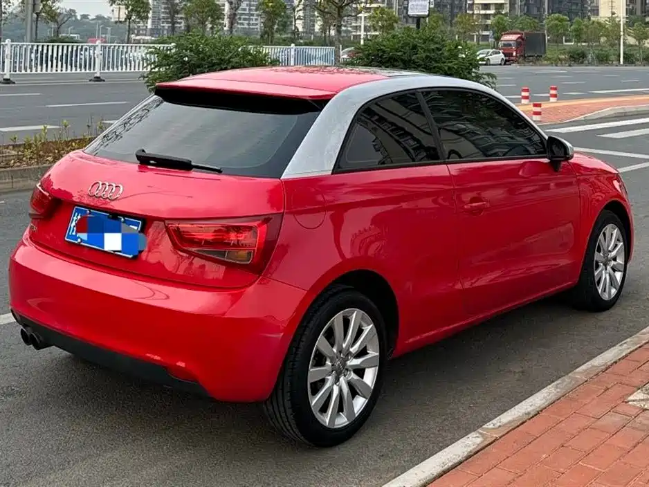 Audi A1 2011
