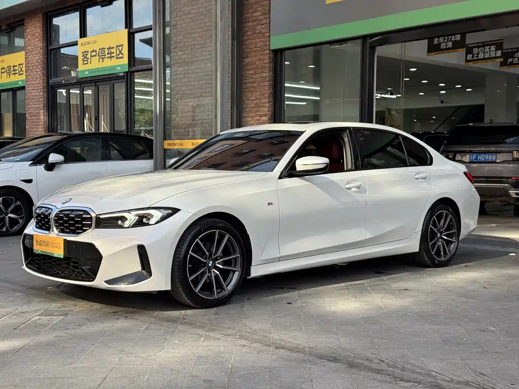 BMW 3 Series 2024