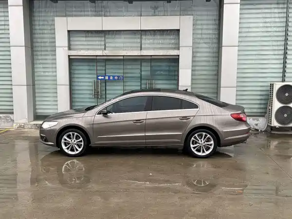 Volkswagen CC 2011