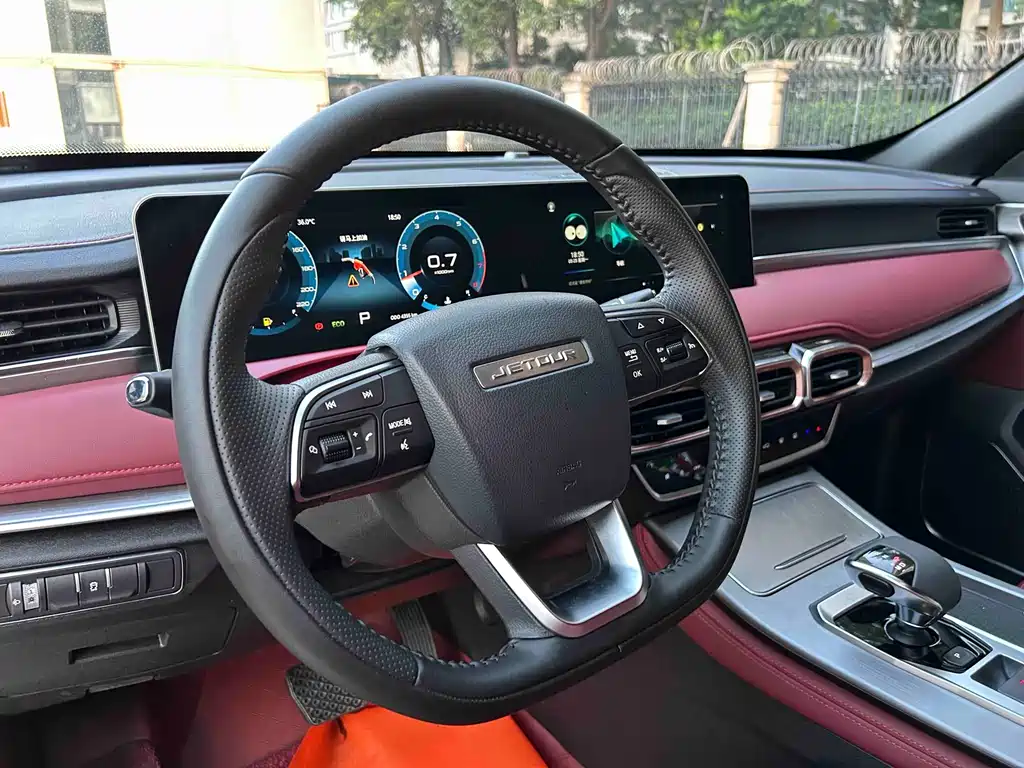 Jetour X70 PLUS 2025 — фото 11