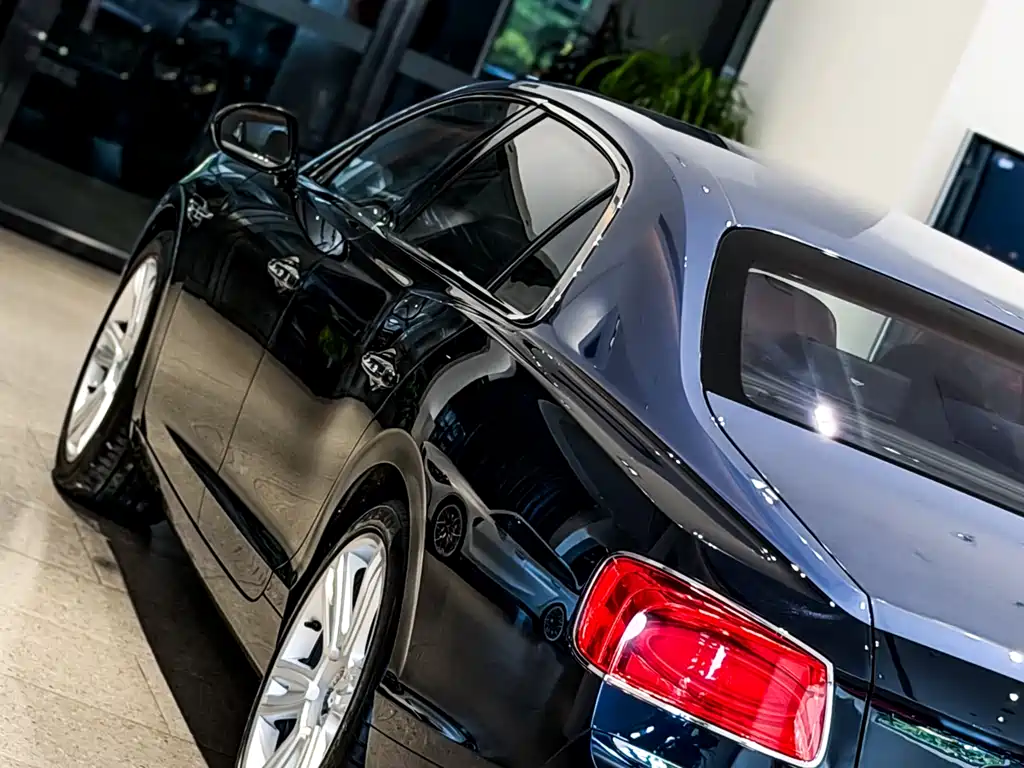 Bentley Flying Spur 2016 — фото 8