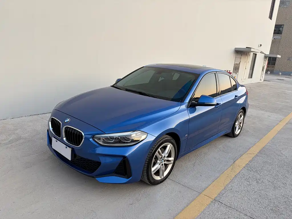 BMW 1 Series 2020 — фото 1